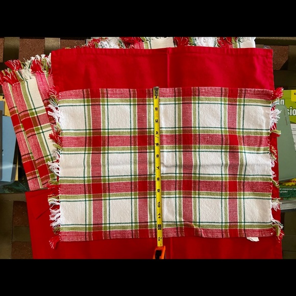 Pier 1 Christmas Placemats Napkin & Towel Set-SOLD - Picture 6 of 16